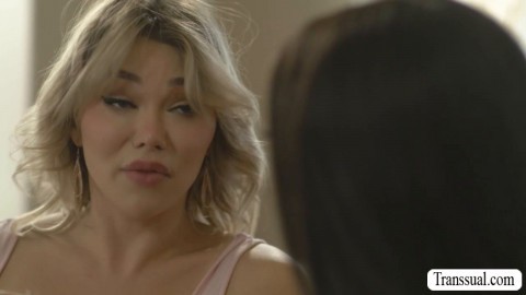 Lovely ebony banged by shemale girlfriend