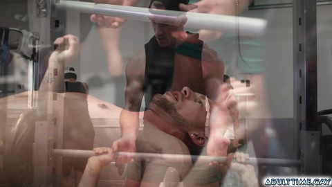 DISTURBING AND SHOCKING! Two men start having hardcore gay sex in gym!