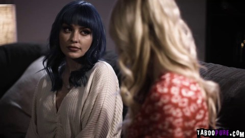 Serene Siren seduce Jewelz Blu and gets her to have sex with her