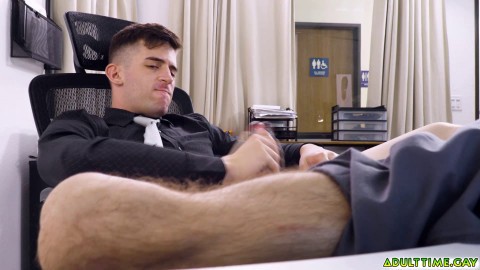 Jordan Starr caught Trevor Brooks fapping and liked the show