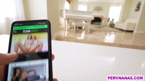 Alexis Malone takes Mike Coxlong's dick for a snack