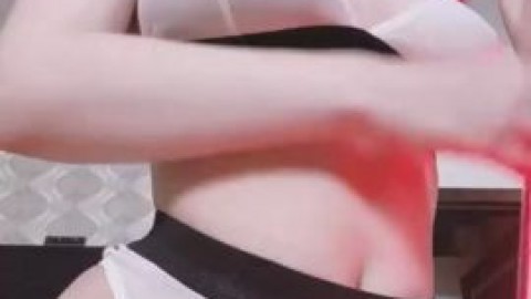 Camgirl Helly Valentine Cute