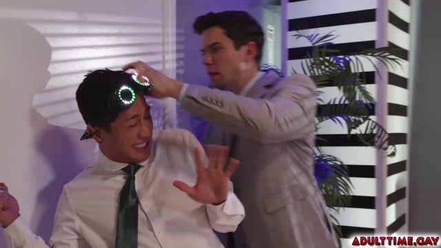 X-Ray Goggles to Spy with my Sexy Big Boss