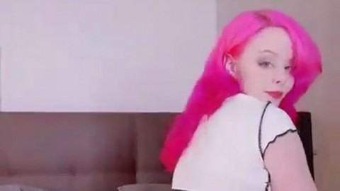 Russian Helly Valentine Pale