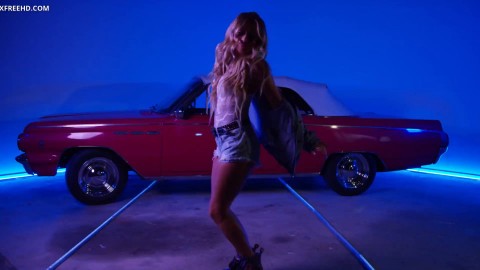 Sexy Girl Me Madeline Merlo Singing Neon Love-(