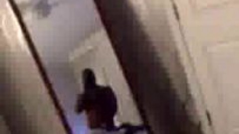 Amateur wife get two bbc creampies