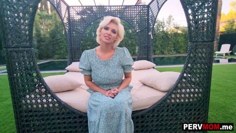 Desperate mature stepmom MILF Charli Phoenix needed money from her stepson