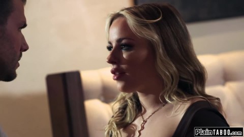 Manipulative small tits stepsis gets her stepbro to fuck her