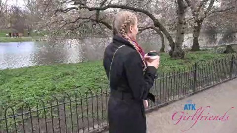 Amateur Blonde Girlfriend Paris White Loves Visiting New Places Riley Reid Lesbian