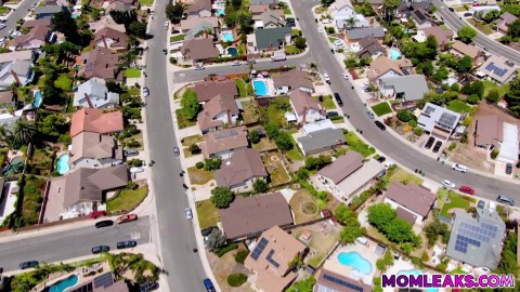 Stop jerking off! Cum inside my milf pussy instead!