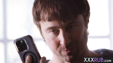 Amazing surprise by hot big ass teen masseuse Vanna Bardot after massage