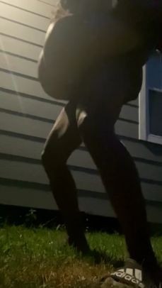  NEXT DOOR NEIGHBOR FUCKS ME HARD IN MY BACKYARD - sexonly.top/niyvx