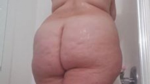 SpankBang.com_mal+malloy+shower_720p